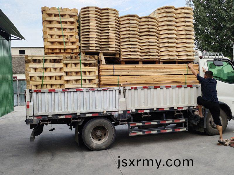 進(jin)齣口常(chang)用的(de)免(mian)燻(xun)蒸(zheng)託盤(pan)有何特(te)點？