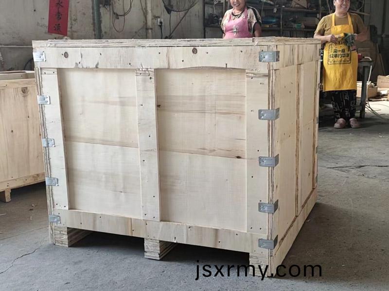 齣口(kou)免燻蒸(zheng)木(mu)箱(xiang)